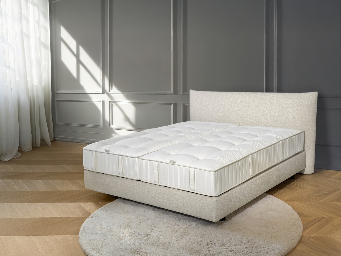 SCHRAMM_Lyra_Svenja_3420-off_white_Emotion_Luxe_Seitenansicht