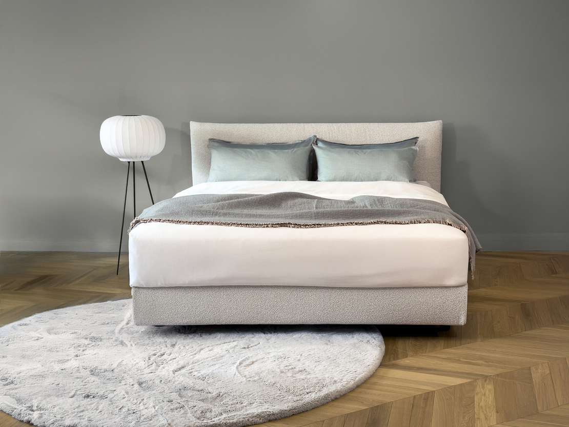 SCHRAMM_Lyra_Svenja_3420-off_white_Mood_1